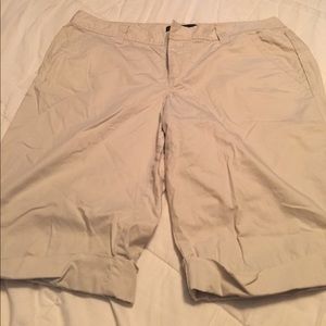 Khaki shorts excellent condition